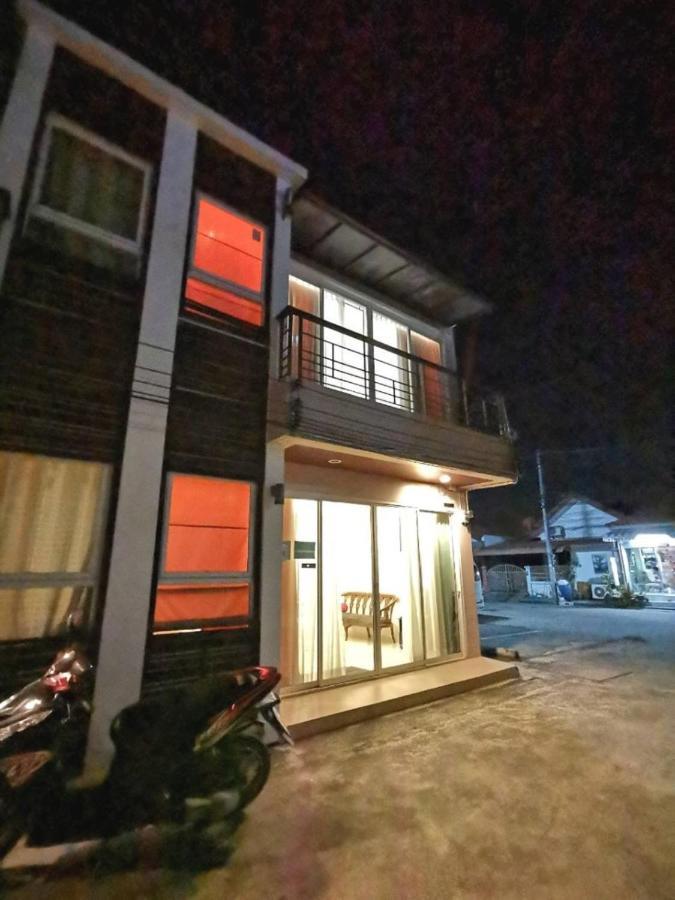 Pon House Hotel Чалонг Екстериор снимка